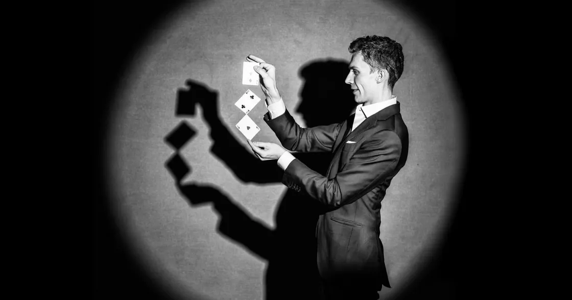 Silent Manipulators in Conversation